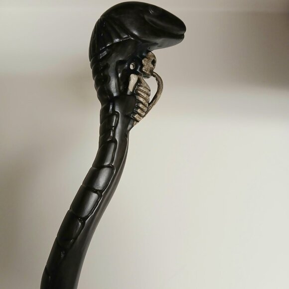 Slytherin Sweater and Death Eater's Wand - Size Medium - Picture 9 of 10